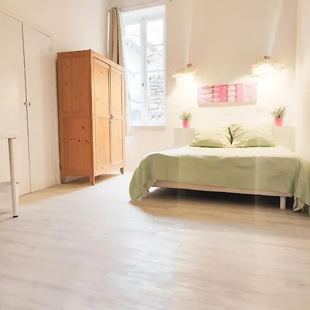 Le Flocon 2 Maison Carree Centre Historique