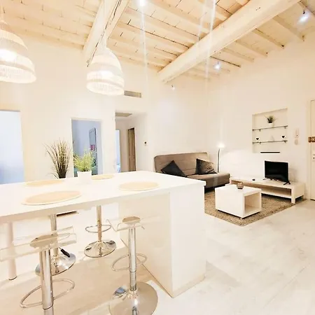 Le Flocon 2 Maison Carree Centre Historique Ним