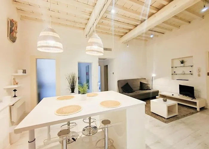 Le Flocon 2 Maison Carree Centre Historique شقة *